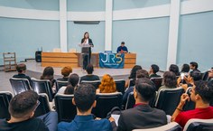 Solenidade de posse dos novos membros foi realizada no auditório da Feac Adicionado: Ontem às 14:24 • 3.89 MB