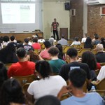 Jornalista alerta calouros do Ceca sobre a utilização responsável da IA