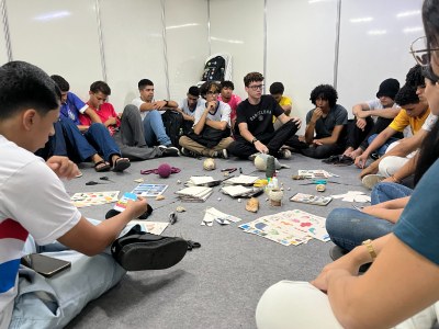 Projetos e oficinas mostraram como criatividade, tecnologia e novas metodologias podem transformar o aprendizado