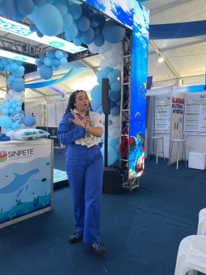 Divulgadora científica Larissa Paiva, conhecida como Larittrix