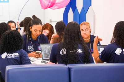 Durante o evento, nove equipes formadas exclusivamente por mulheres desenvolvem propostas que contribuam para os ODS da ONU