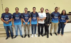 Professor Isanaldo com alunos Matemática EAD, bolsistas do Pibid em São José da Laje