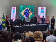 Mesa de honra da solenidade
