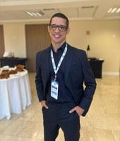 Egresso é aprovado em dois programas de mestrado no Canadá e na Suíça