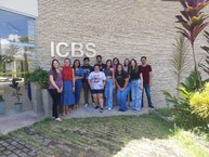 Organizadores do Bioviva - turma de ACE7 com a professora Amanda Lys