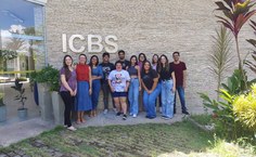 Organizadores do Bioviva - turma de ACE7 com a professora Amanda Lys