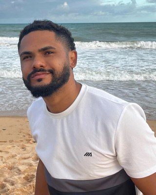 Estudante do curso de Filosofia da Ufal, Érick Santos da Silva, convidado pelo Ministério da Igualdade Racial para participar do Seminário Caminhos Amefricanos Estudante do curso de Filosofia da Ufal, Érick Santos da Silva, convidado pelo Ministério da Igualdade Racial para participar do Seminário Caminhos Amefricanos
