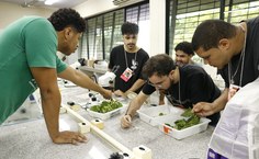 Estudantes e professores participam de curso de atualização na área de Biologia