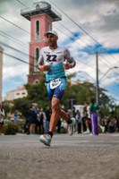 Tecnologia de laboratório da Ufal garante performance histórica de triatleta alagoano