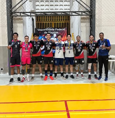 Equipe masculina de vôlei, vice-campeã do Jufs 2025 Voleibol