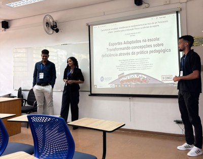 Equipe da Ufal apresentando o trabalho que conquistou o Prêmio CBCE de Literatura Científica e Artes Visuais