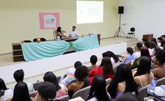 Simpósio reuniu estudantes, pesquisadores e psicólogos para refletir sobre desafios e possibilidades das infâncias plurais