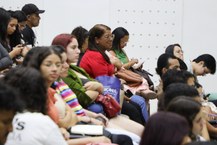 Simpósio reuniu estudantes, pesquisadores e psicólogos para refletir sobre desafios e possibilidades das infâncias plurais