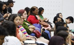 Simpósio reuniu estudantes, pesquisadores e psicólogos para refletir sobre desafios e possibilidades das infâncias plurais