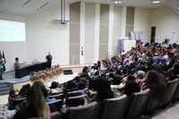 Ufal recebe professor da UFRGS para discutir desafios éticos da IA