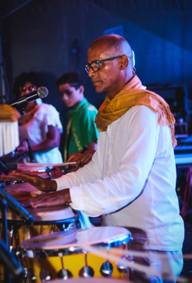 Percussionista, luthier e coordenador da Orquestra de Tambores de Alagoas, na Emus, Wilson Santos é aluno do curso de Música da Ufal