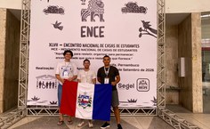 Residentes da R.U.A particiam do ENCE em Recife