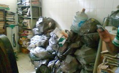 Arquivos na Famed aguardando a organização necessária