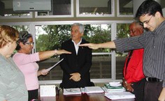 Alan e Linete fazem juramento em posse do dia 16
