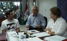 (No centro) Vice-reitor comenta sobre os desafios da gestão no processo de interiorização da Ufal