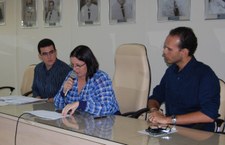 Vice-reitora Rachel Rocha recebeu os novos servidores com equipe da Progep e do DAP