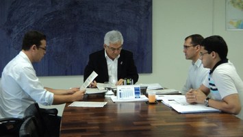 Técnico administrativo é empossado como analista de Tecnologia da Informação Técnico administrativo é empossado como analista de Tecnologia da Informação