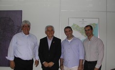 Francisco Gomes e Baldoíno Fonseca receberam as boas-vindas do reitor, Eurico Lôbo, e do diretor do Departamento de Administração de Pessoal, Frederich Ebrahim