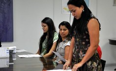 Mirelly Sarmento representa os nomeados em leitura do termo de ética da instituição