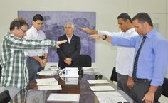Servidores fazem juramento de compromisso com a universidade