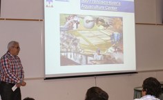 Professor Petrônio em apresentação de   Ingestion rate of artemia nauplii during larval development of Macrobrachium carcinus in laboratory conditions