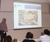 Professor Petrônio em apresentação de   Ingestion rate of artemia nauplii during larval development of Macrobrachium carcinus in laboratory conditions