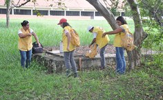 Agentes na área próxima à Reitoria
