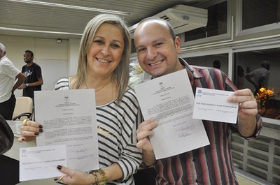 Simone Cleide e Erivaldo Farias comemoram o ingresso na Ufal