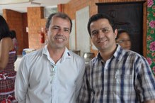 O chefe de gabinete Elias Barbosa e o professor Anderson Dantas