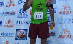 O servidor coleciona participações em corridas de rua de Maceió