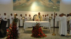 Padre Márcio, durante celebração de missa