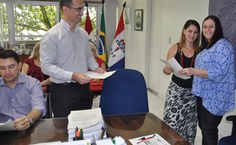 Grávida, Aline Santos assume função de assistente em administração do Campus Sertão