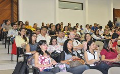 Auditório do antigo Centro de Ciências da Saúde ficou lotado