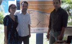 Gian Carlo ao lado dos pesquisadores Susana Mateus e Marcos Nunes, organizadores do evento.