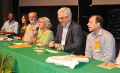 Sílvia Cardeal dá as boas vindas aos servidores