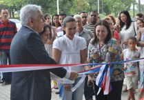 Reitor Eurio Lôbo, Nélia Calado, Heloísa Helena e Rachel Rocha fazem o corte oficila da fita