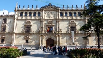 Instituto de Administração Pública da Espanha divulga mestrado para servidores