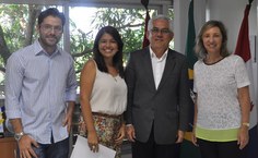 Thiago Silva, reitor Eurico Lôbo e as empossadas 01