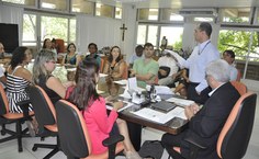Diretor do DAP, Frederich Ebrahin, durante leitura do Termo de Posse