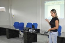 Thatiana Pita apresenta Manual de Capacitação para os coordenadores