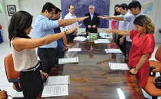 Novos servidores fazem juramento