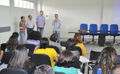 O professor Cláudio Zancan fez a abertura do curso preparatório