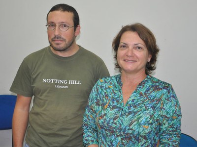 Os diretores Adélia Souto e Rodrigo Gewehr comemoram o novo espaço do Instituto de Psicologia