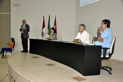 Reitor Eurico Lôbo apresentou um panorama geral com números atuais da universidade