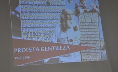 O palestrante contou a história do profeta Gentileza, que inspirou a carreira dele